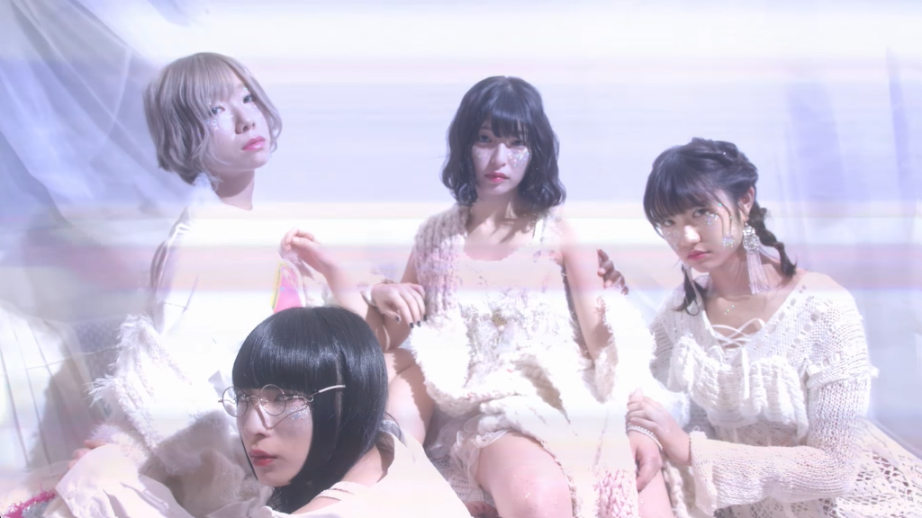 Maison book girl shows their most intimate side in “Juurokusai” MV