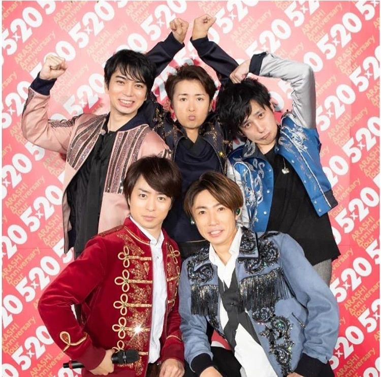 Arashi’s “5 x 20” sells over 1.3 million copies in 1 week