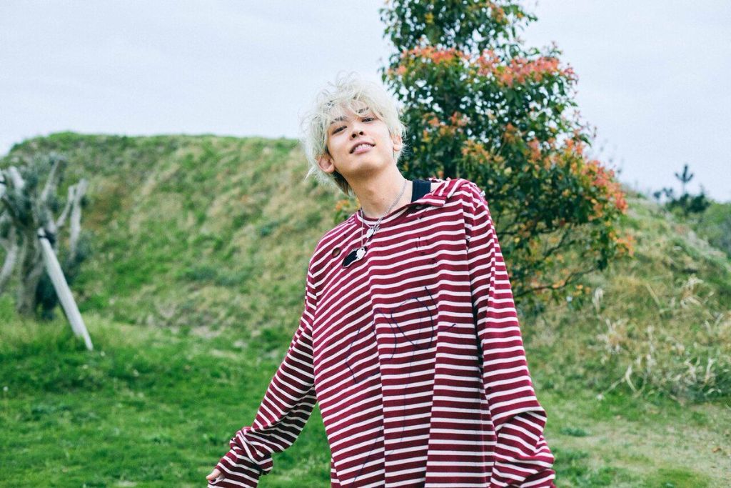 SALU Spends the Day with a Fan in “LOVE DREAM HAPPINESS” MV