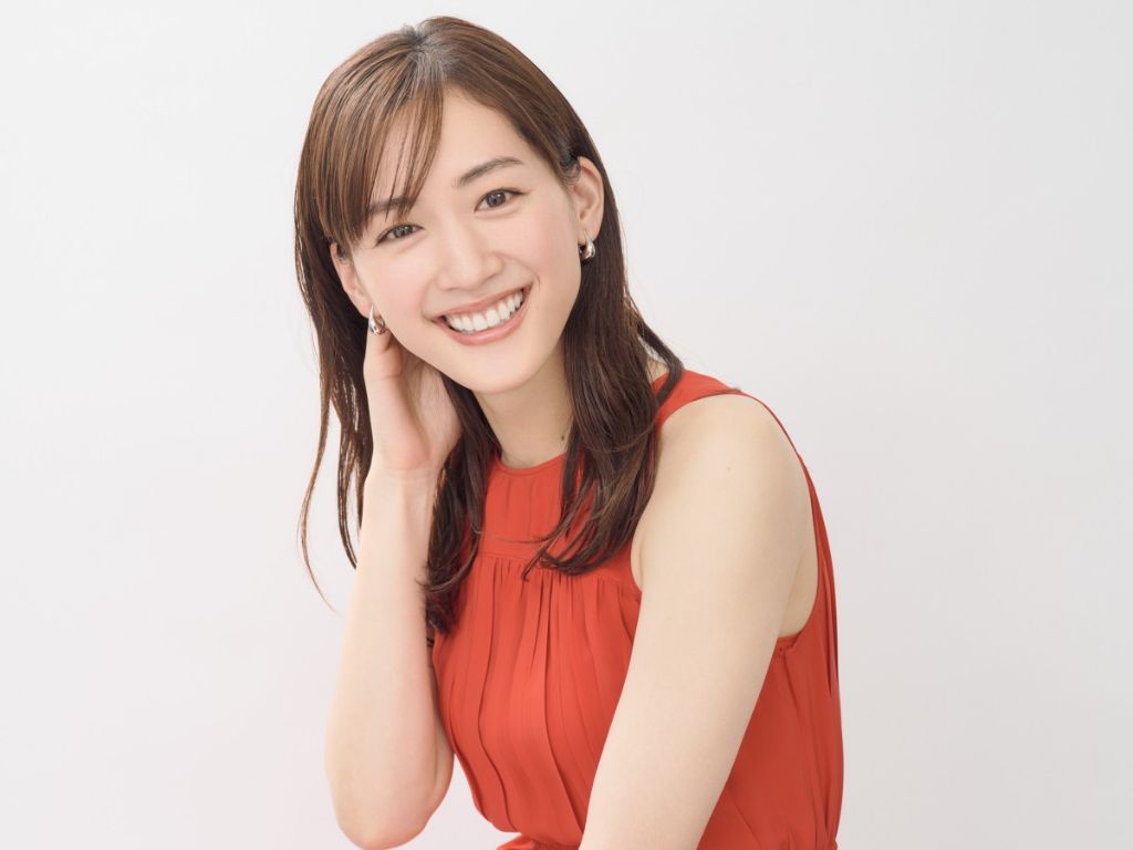 Ayase Haruka Tops Nikkei Entertainment’s “Talent Power Ranking 2021”