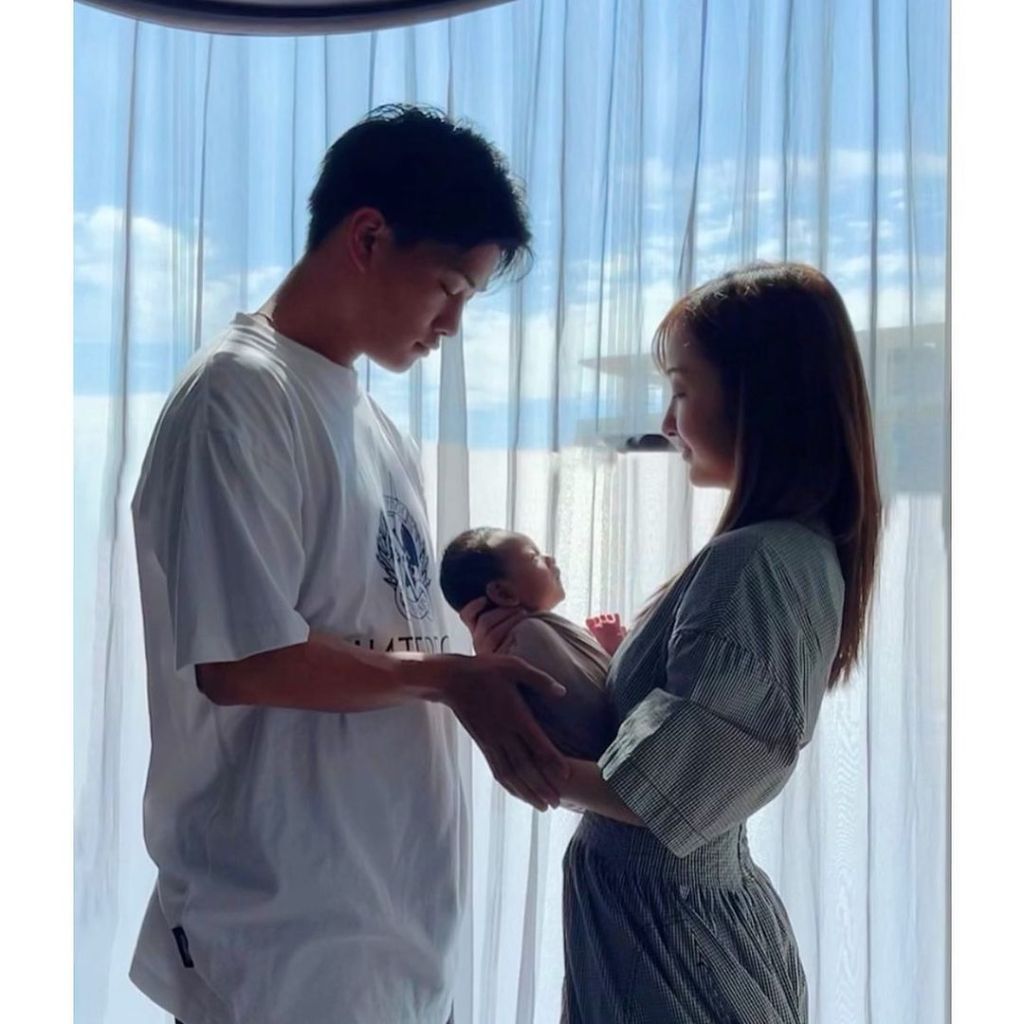 Tomomi Itano shares cute photos of her baby daughter