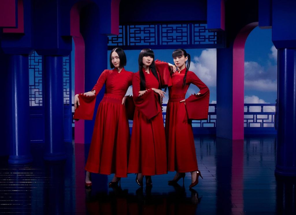 Perfume Are Mechanical Dolls in “Spinning World” MV
