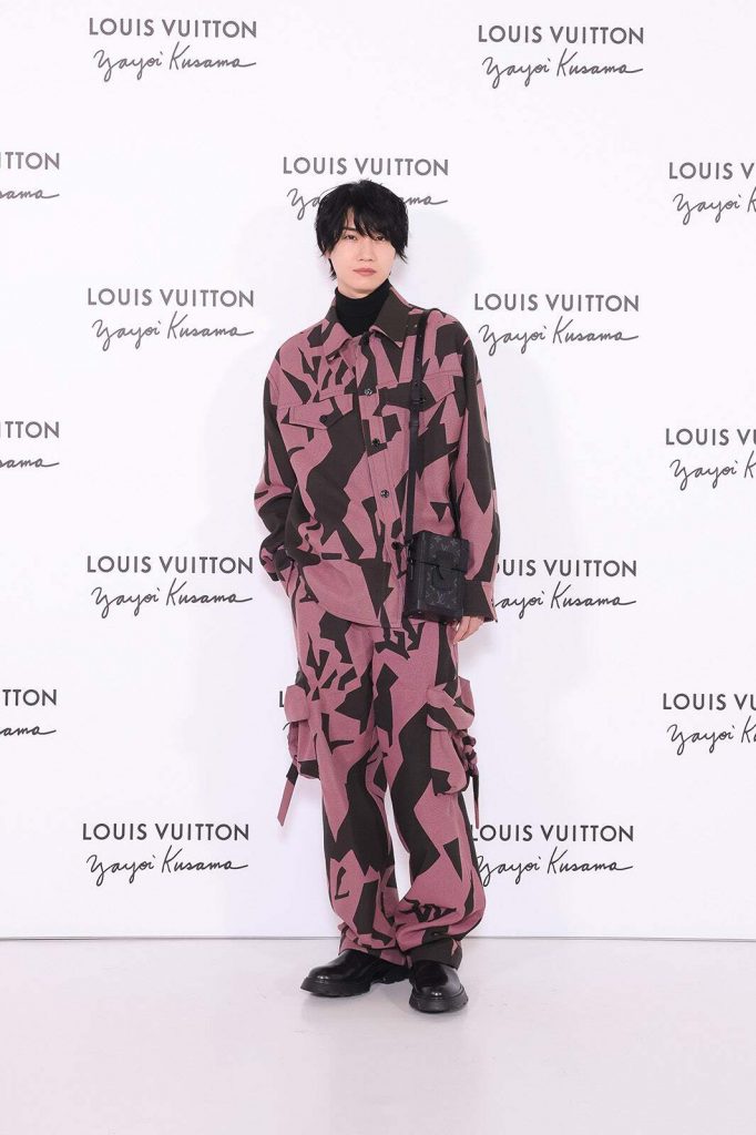 Louis Vuitton on X: LOUIS VUITTON & #KansaiYamamoto, #HiroshiFujiwara,  #YayoiKusama, #NIGO and many more. #LouisVuitton's new exhibition in Tokyo  is a celebration of the Maison's creative exchanges with acclaimed artists  and creatives